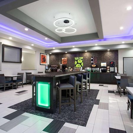 La Quinta By Wyndham Muskogee Hotel Екстериор снимка