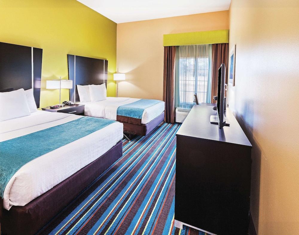 La Quinta By Wyndham Muskogee Hotel Екстериор снимка