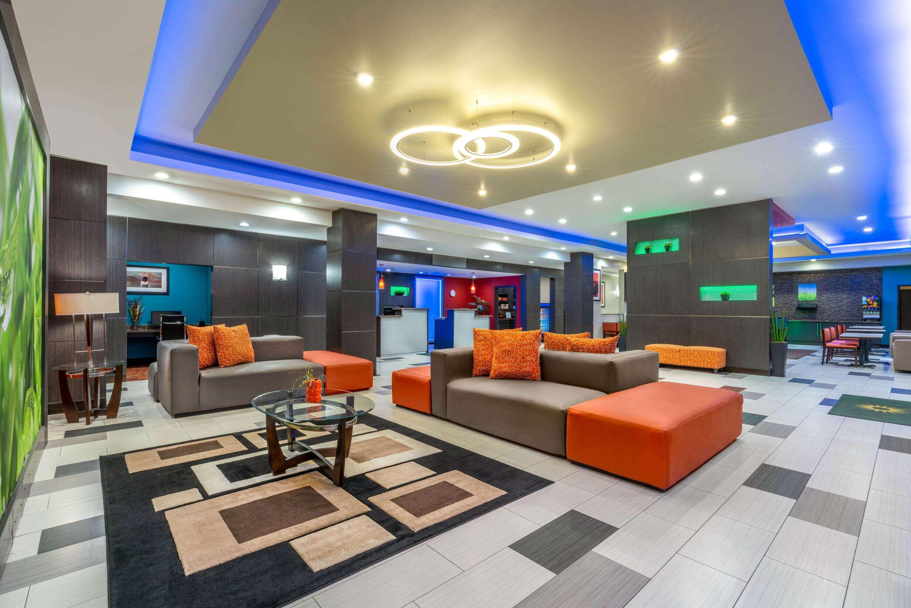 La Quinta By Wyndham Muskogee Hotel Екстериор снимка