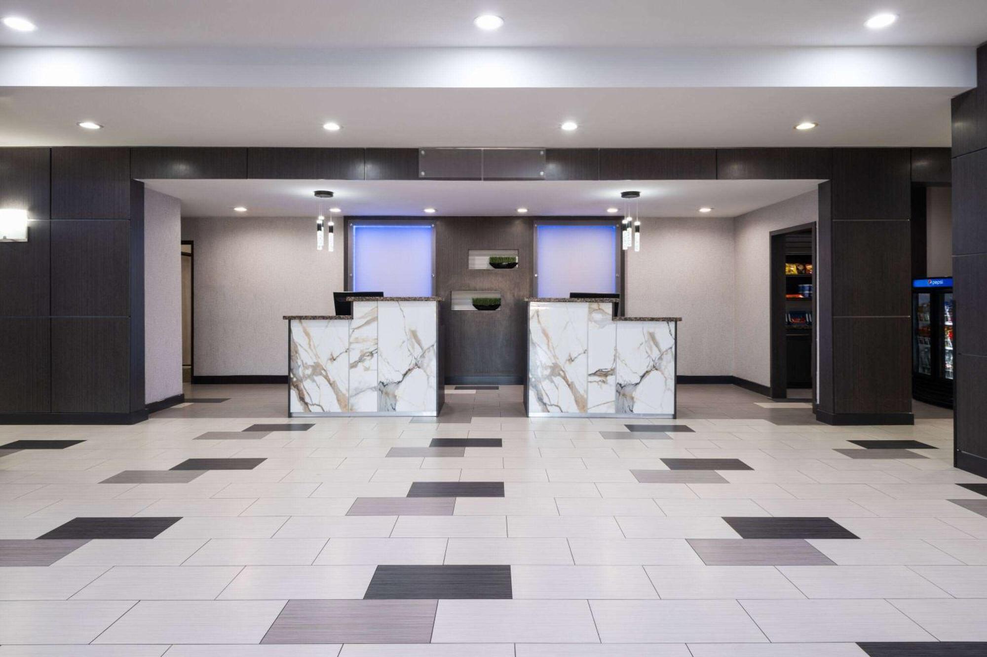 La Quinta By Wyndham Muskogee Hotel Екстериор снимка