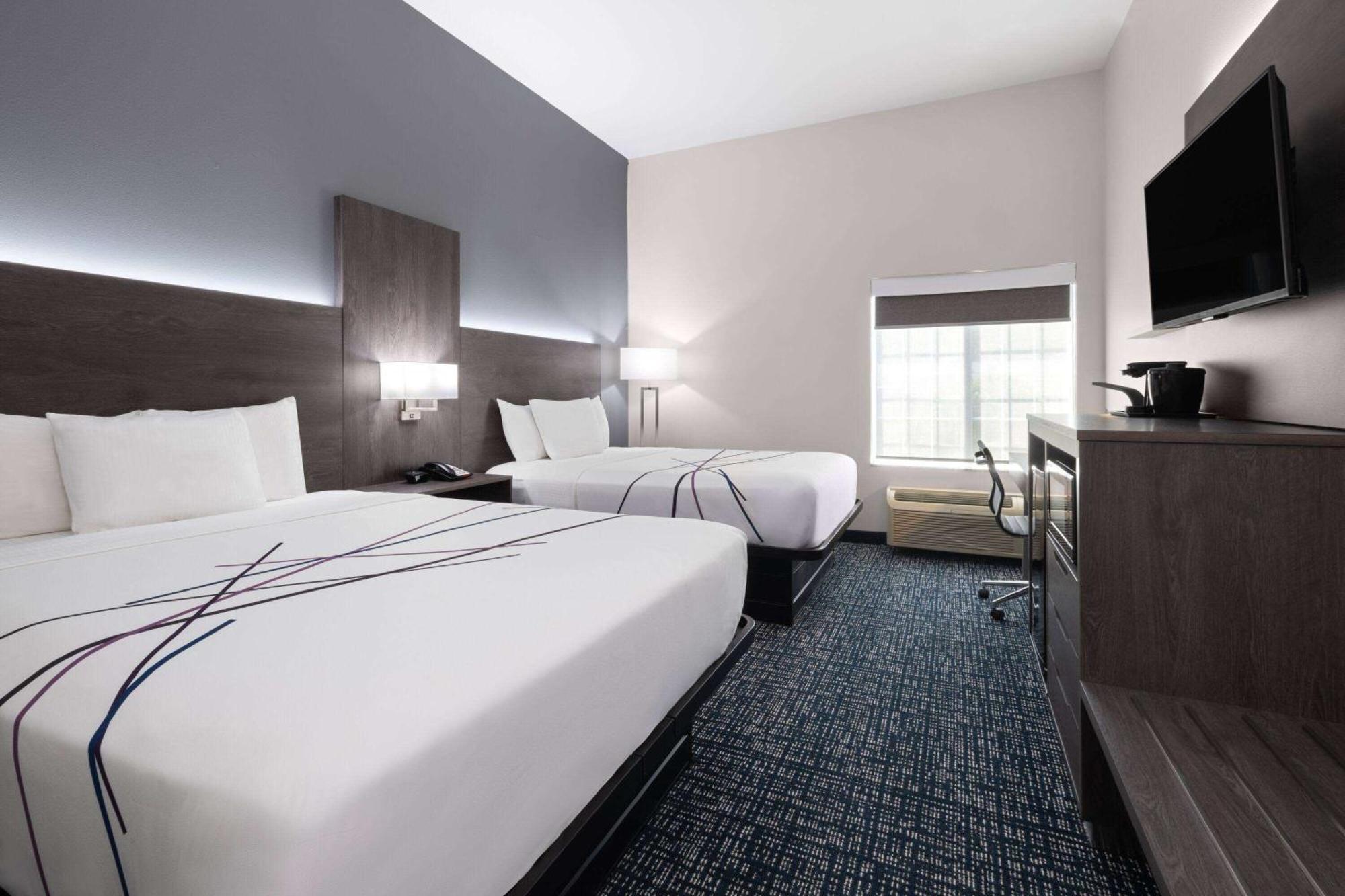 La Quinta By Wyndham Muskogee Hotel Екстериор снимка