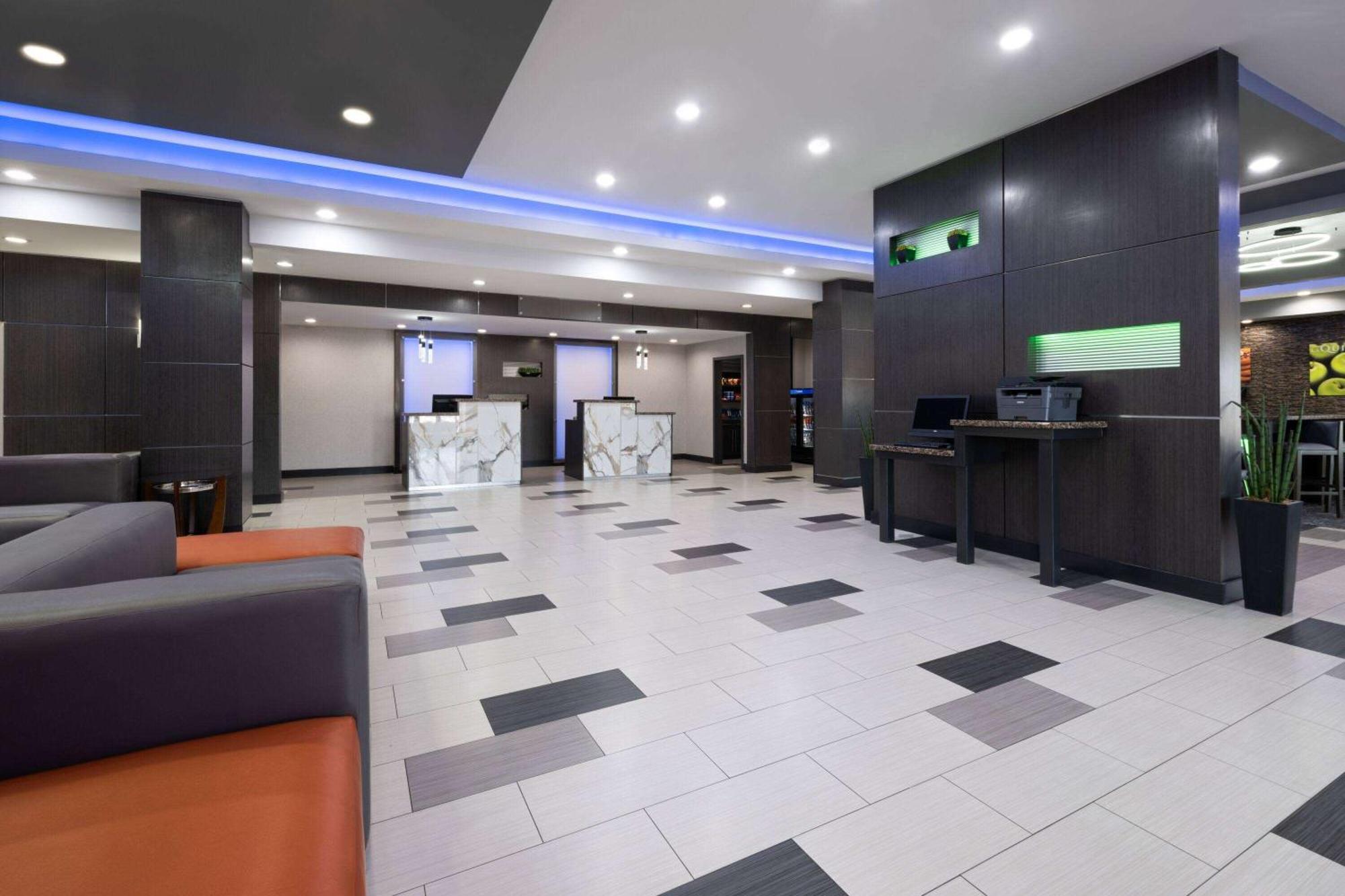 La Quinta By Wyndham Muskogee Hotel Екстериор снимка